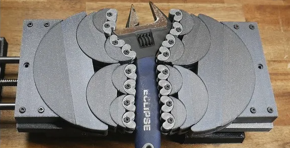 Fractal Vise�f�܊A��ģ��3D��ӡ�D�� STL STEP��ʽ